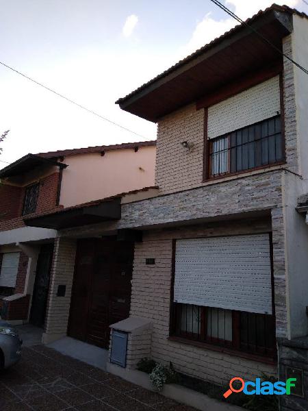 Chalet 3 ambientes - VENTA