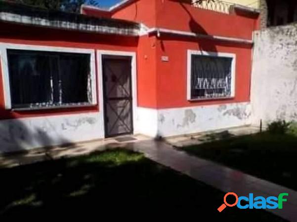 VENTA O PERMUTA DE CASA 3AM CON GARAJE Y POSIBILIDAD DE UN