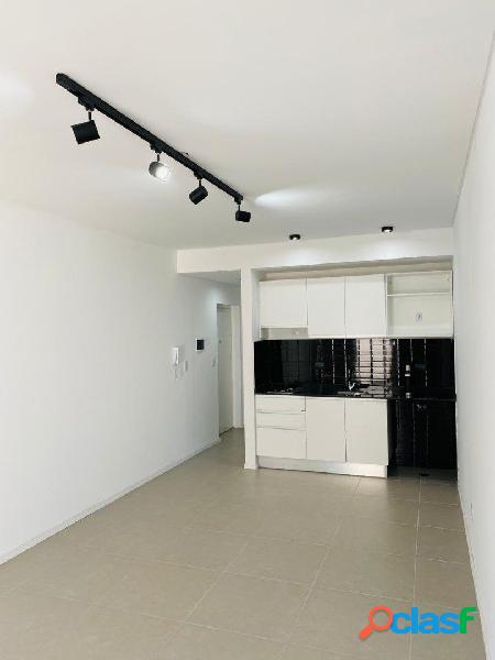 VENDO DEPARTAMENTO MONOAMBIENTE - CON BALCON - A ESTRENAR -