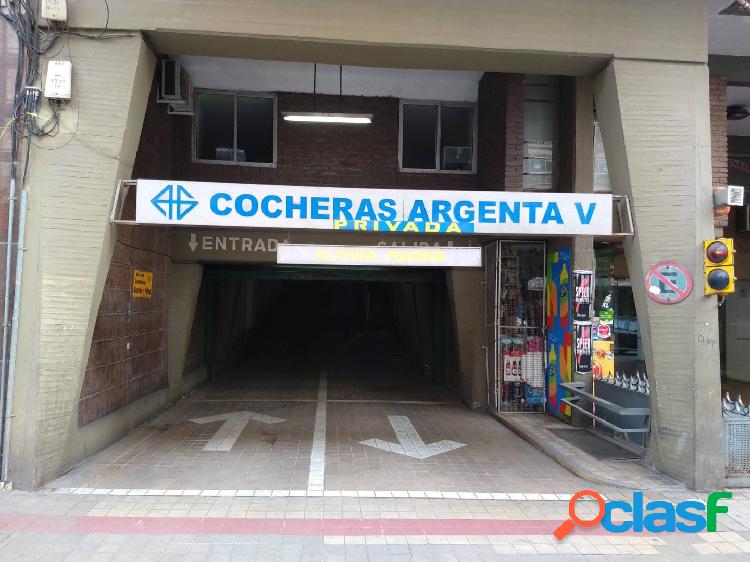 VENTA - COCHERA EN EDIFICIO ARGENTA V - B° CENTRO