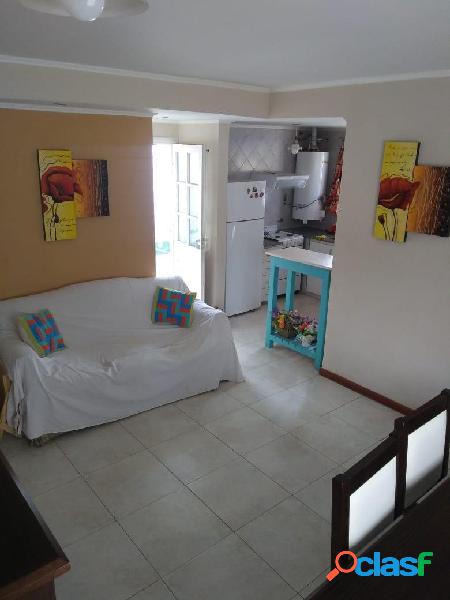 Duplex en Venta: Dos dormitorios Patio Garaje