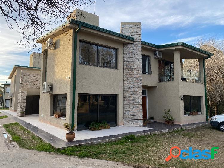 DUPLEX EN VENTA EN COUNTRY LA ARBOLADA