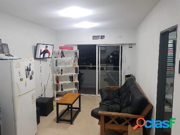 Impecable departamento 2 ambientes Caseros Centro