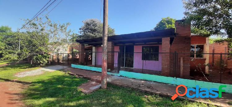 VENDE LOTE CON DOS CASAS