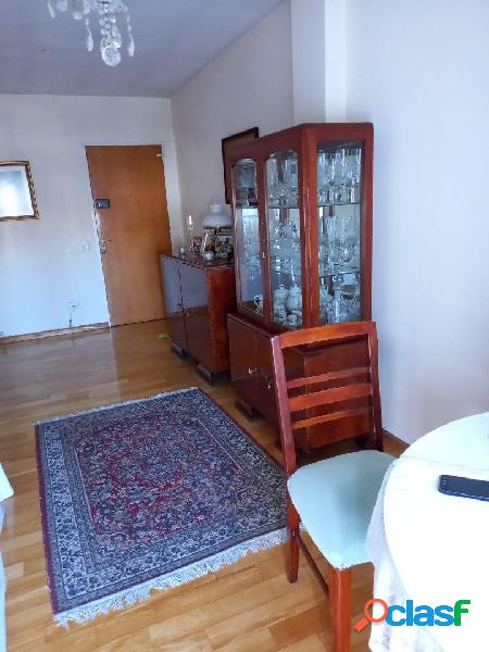 VENDO DEPARTAMENTO 2 DORMITORIOS - ITALIA Y MONTEVIDEO