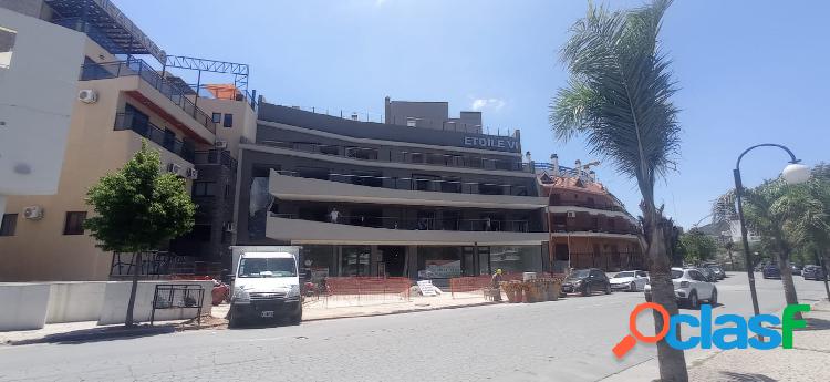 VENTA DEPARTAMENTO FRENTE AL RIO A MTRS DEL PUENTE CENTRAL