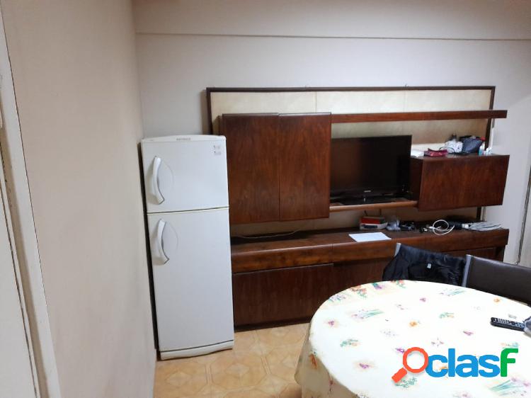 Venta. Depto 2 Amb. Zona Plaza Colón.