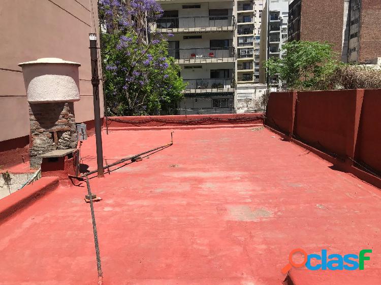 Venta. PH 4 ambientes a reciclar. Patio y Terraza.