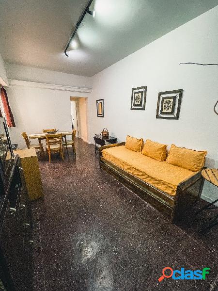 2 AMBIENTES CON PATIO. U$S 56.000.-