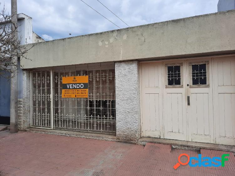 CASA EN BARRIO SAN VICENTE - DOS DORMITORIOS