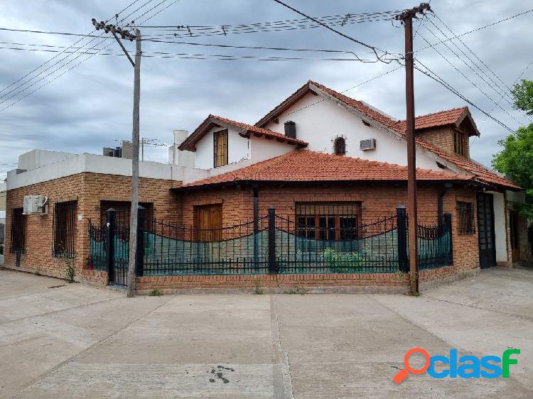 Casa en venta, Castelli y Maldonado