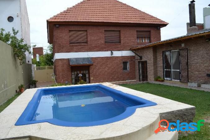 Neuquen. Venta. Casa Barrio Santa Genoveva.