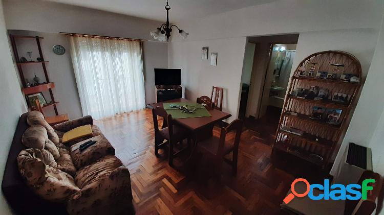 3 ambientes, Cataluña y Pelayo, U$S 55.000