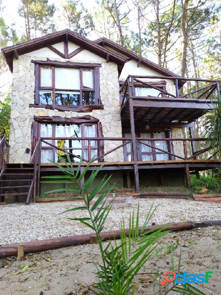 CABAÑA EN VENTA EN MAR DE LAS PAMPAS