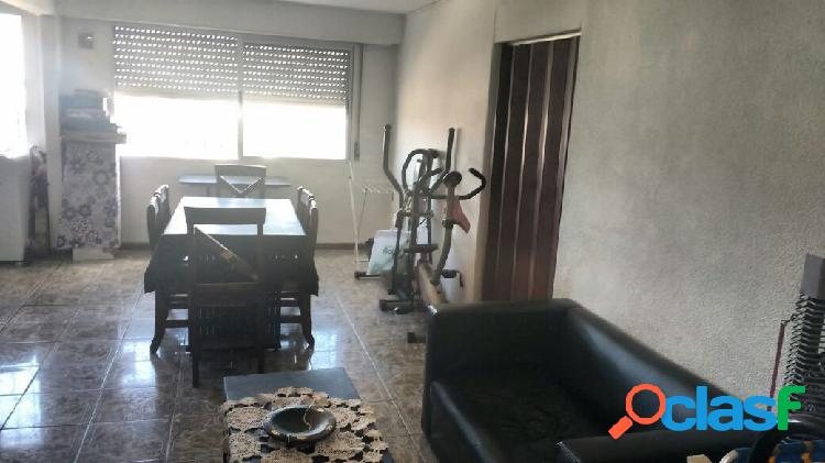 DEPARTAMENTO 4 AMBIENTES EN VENTA