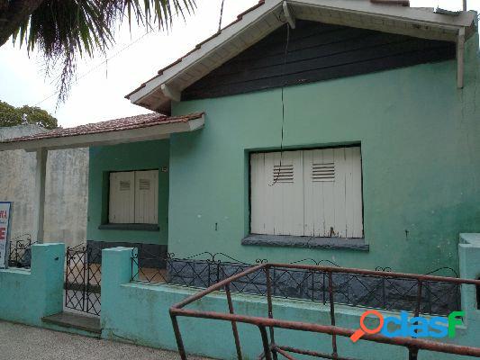 VENTA CASA 3AMB-PARQUE-COCHERA DOBLE A RECICLAR-VIEYTES y