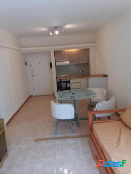 Departamento 1 amb a la calle con balcon IMPECABL
