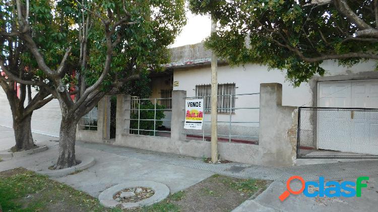 Casa en Venta. 5 Amb. 3 Dor. 204 M2. 80 M2 Cub.