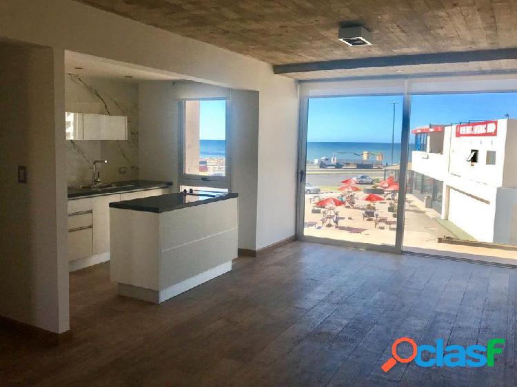 Venta departamento 2 ambientes a estrenar con vista al mar.