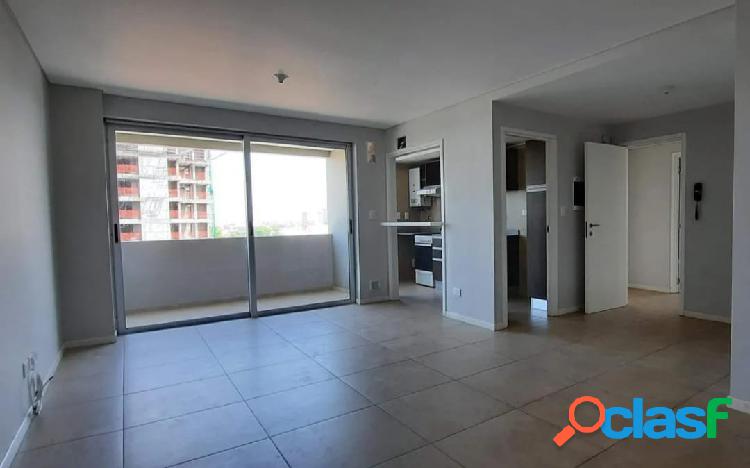 VENTA DE DEPARTAMENTO DE 2 DORMITORIOS, CARDINALES ALTO