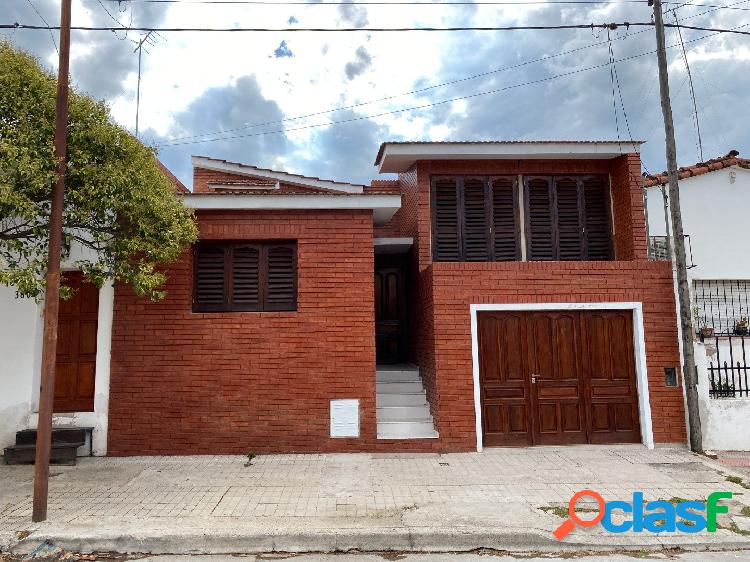 CASA EN VENTA EN ALTA GRACIA