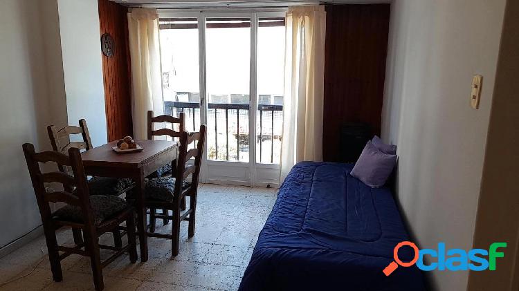 Departamento de 1 ambiente - Arenales 2500