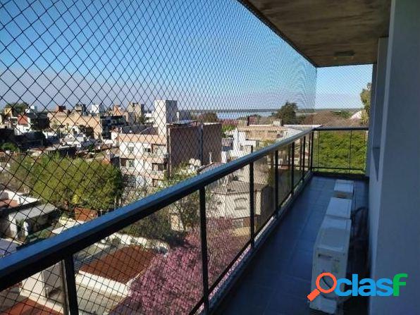 Departamento 3 dormitorios con balcon corrido vista al Rio