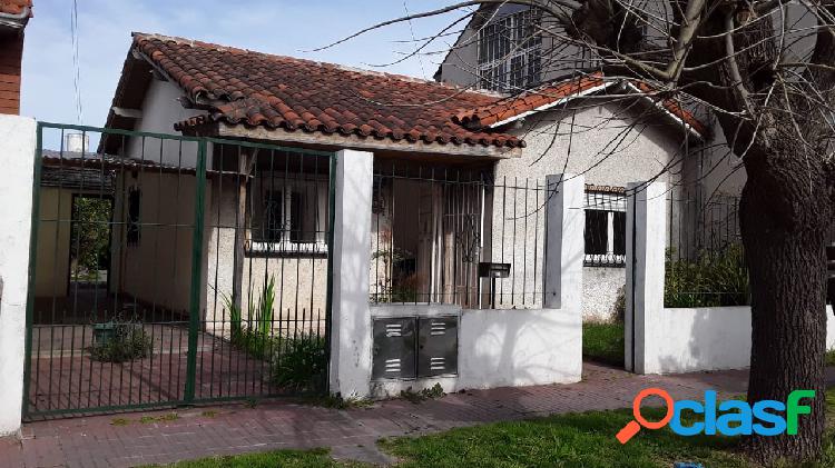 Venta chalet y depto