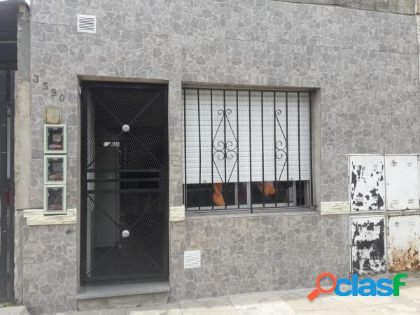 Departamento de 2 ambientes en Moron