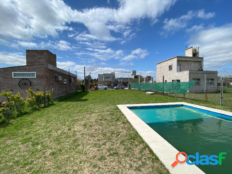 QUINCHO C/PILETA EN VENTA BARRIO LAS TARDES TERRENO DE 600M2