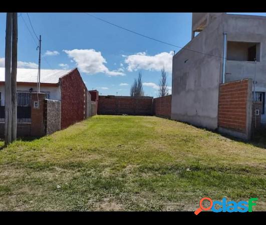 VENDO EXCELENTE LOTE