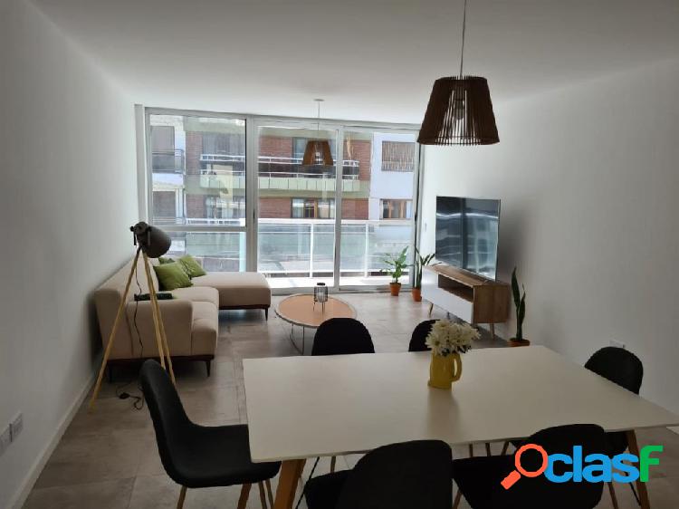 Departamento de 3 ambientes - a la calle - Brown 2600