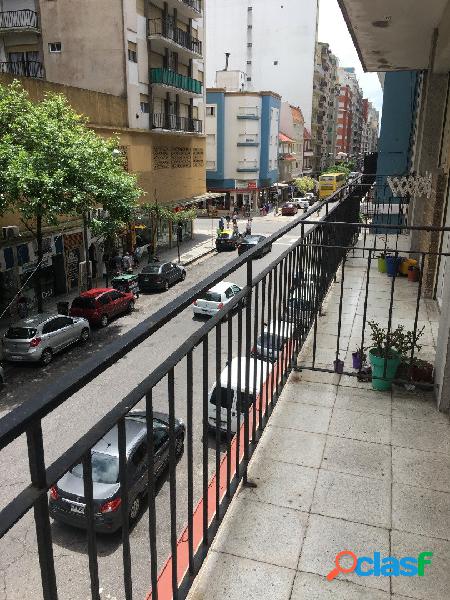 EN VENTA DEPTO 1 AMB 1/2 - CENTRO