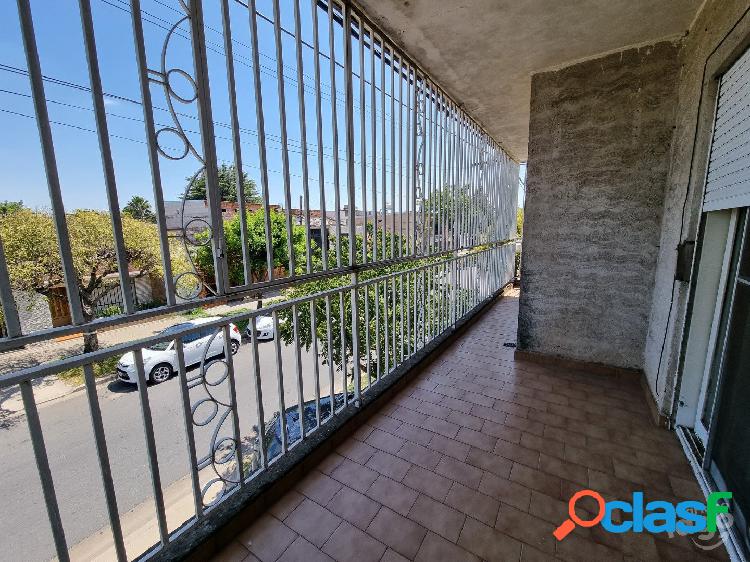 Venta Casa 3/4 dormitorios Cochera - Garibaldi 1600 Rosario