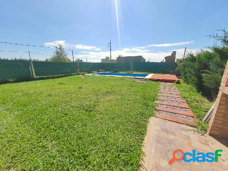 CASA 2 DORMITORIOS CON PILETA EN ROLDAN - TIERRA DE SUEÑOS