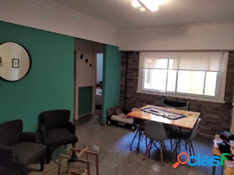 DEPTO EN VENTA - Calle Falucho al 1500