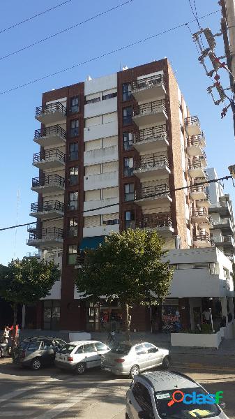 DEPARTAMENTO DE 2 DORMITORIOS EN PLENO CENTRO DE PINAMAR