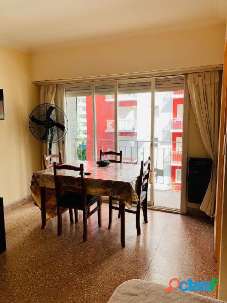 DEPARTAMENTO 1 AMB. A LA CALLE CON BALCON SALIENTE