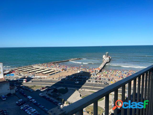 DEPARTAMENTO DE 4 AMBIENTES CON VISTA AL MAR