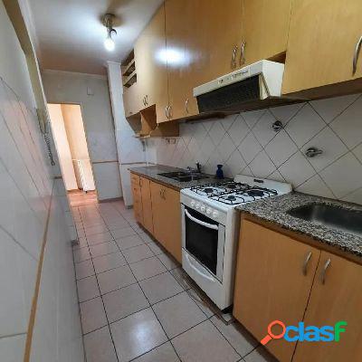 Departamento céntrico. Muy amplio! Tres dormitorios con