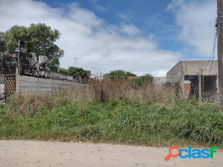 LATORRE PROP. VENDE LOTE DE 308 M2 EN ALTO CAMET - TODOS LOS