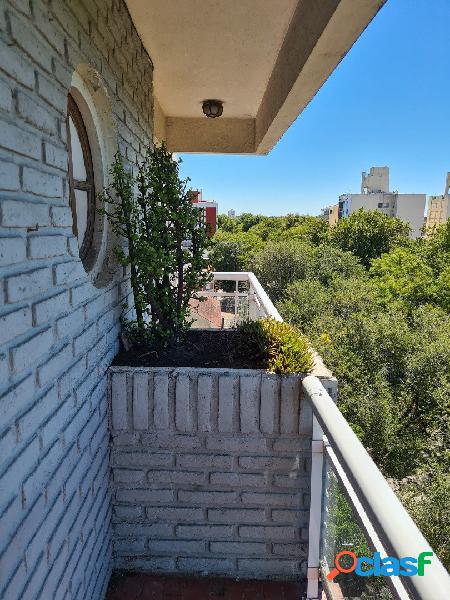 3 ambientes a la calle con balcón -Zona Pompeya