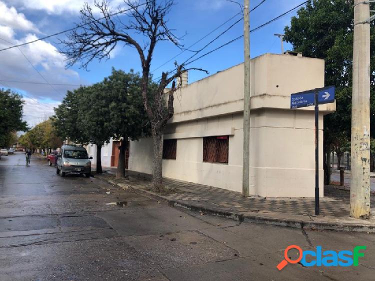 CASA EN BARRIO MAIPU CON DEPARTAMENTO