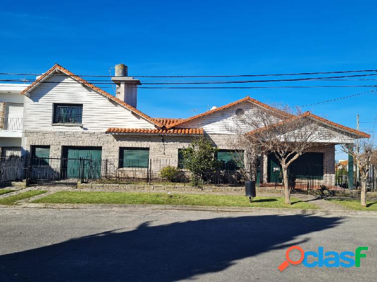 CASA EN ALQUILER: A 200 MTS PLAYAS DE MOGOTES.