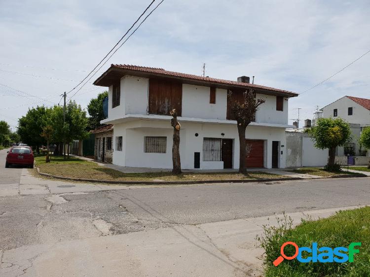 CASA EN BLOCK. BARRIO SAN CAYETANO. U$62.000