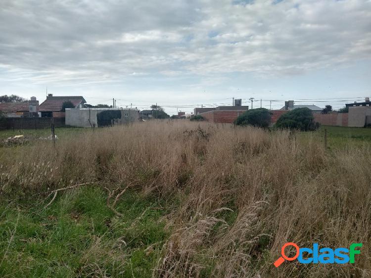 LATORRE PROP. VENDE LOTE BALDIO DE 527 M2 EN FELIX U. CAMET