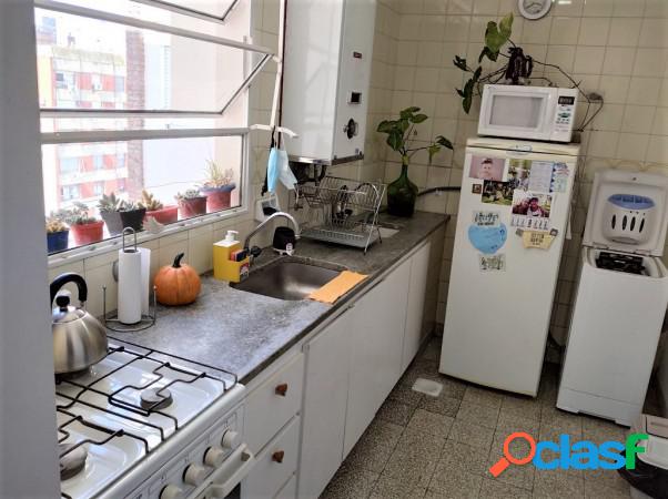 Moreno 300: Venta Departamento 2 dorm. con cochera