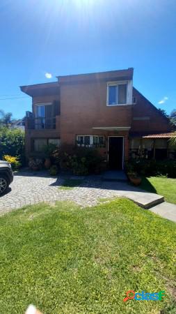 VENTA DE CASA EN BELLA VISTA