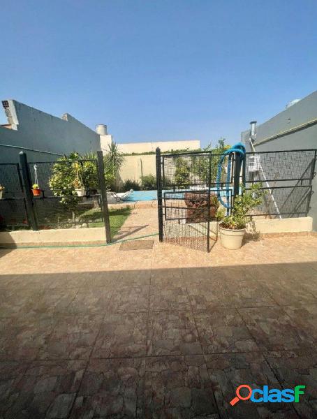 Vende - Casa Céspedes 1557 - 90 mil dólares - 3 Dorm - 120