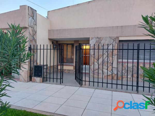 Casa en venta en Santa Fe Alberti 1200